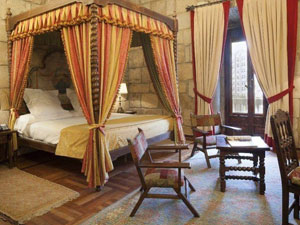 Camino Accommodations in Parador de Leon San Marcus